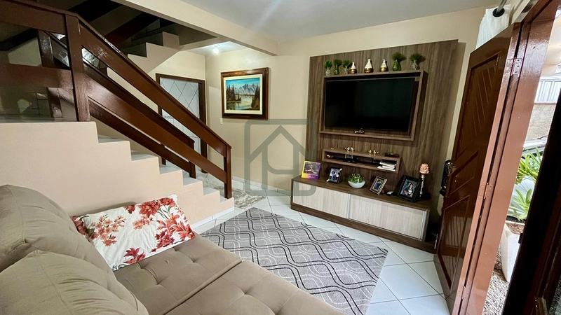 Casa à venda no Bairro Limoeiro Semi Mobiliada: 2ª foto da galeria de imagens do imóvel