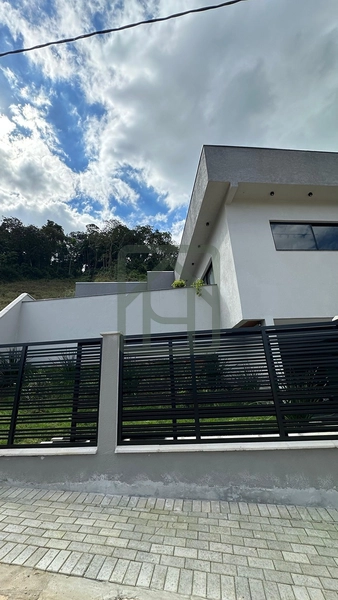 Casa à Venda no Condomínio Recanto da Lua – Bateas, Brusque/SC: 5ª foto da galeria de imagens do imóvel