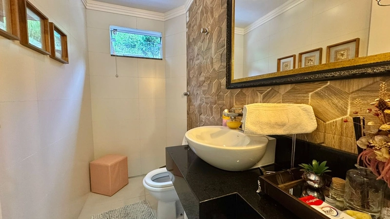 Belíssima Casa à Venda no Bairro São Luiz: 20ª foto da galeria de imagens do imóvel