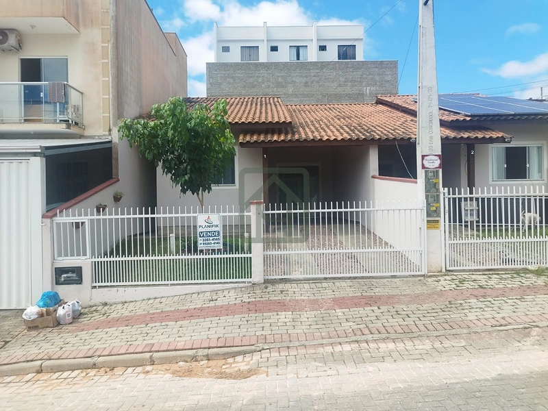 Casa à venda no Bairro Volta Grande, Brusque/SC: 2ª foto da galeria de imagens do imóvel