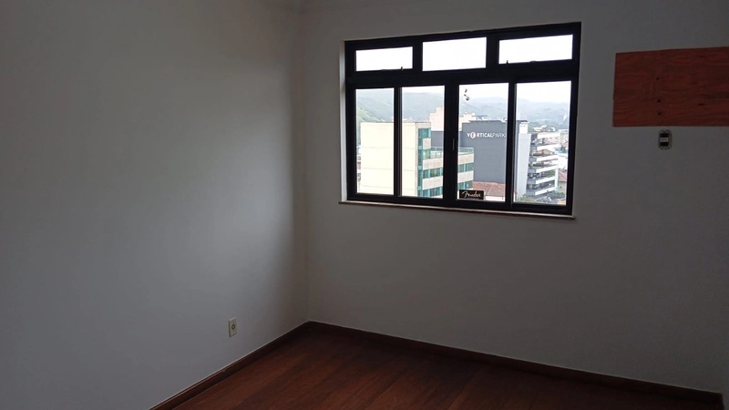 🌱 Apartamento com 3 quartos sendo 1 suite no centro de Barra do Piraí: 2ª foto da galeria de imagens do imóvel