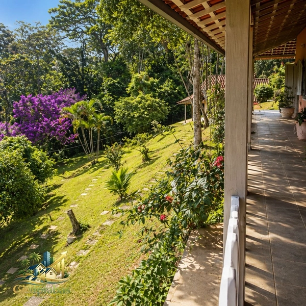 🏡 Chácara à Venda em Ipiabas – 8 Quartos, Lago, Piscina e Estrutura Completa: 7ª foto da galeria de imagens do imóvel