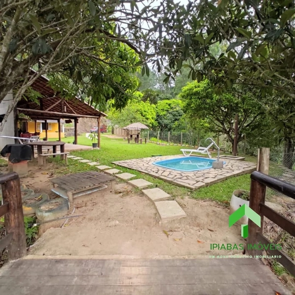 🌱 Sitio a venda em Ipiabas, Sede com 4 Quartos, 2 Suites, Piscina e Área Gourmet com 20.000 m2.: 4ª foto da galeria de imagens do imóvel