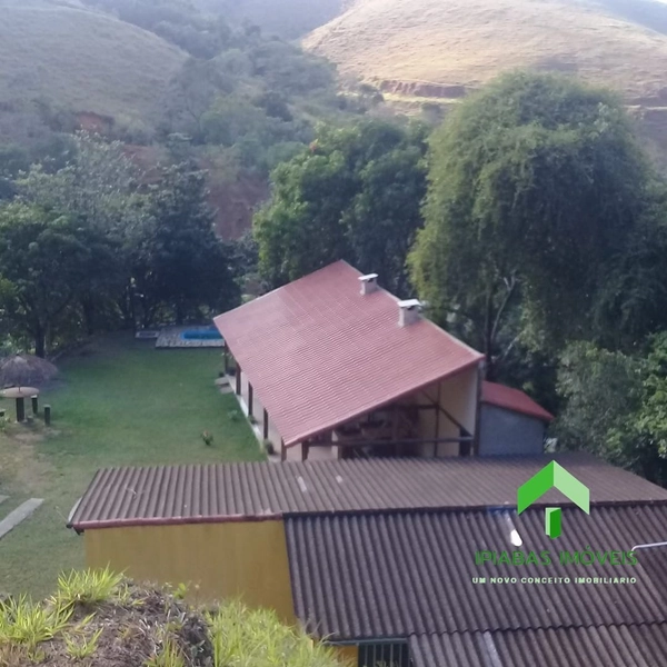 🌱 Sitio a venda em Ipiabas, Sede com 4 Quartos, 2 Suites, Piscina e Área Gourmet com 20.000 m2.: 3ª foto da galeria de imagens do imóvel