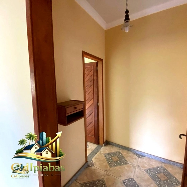 🌱 CASA À VENDA EM IPIABAS – 6 QUARTOS, VARANDA, SALÃO AMPLO E VISTA PARA O VERDE.: 35ª foto da galeria de imagens do imóvel