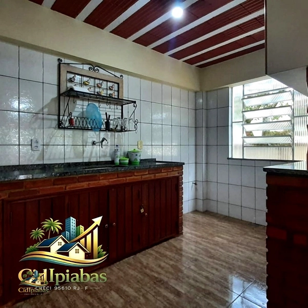 🌱 CASA À VENDA EM IPIABAS – 6 QUARTOS, VARANDA, SALÃO AMPLO E VISTA PARA O VERDE.: 20ª foto da galeria de imagens do imóvel