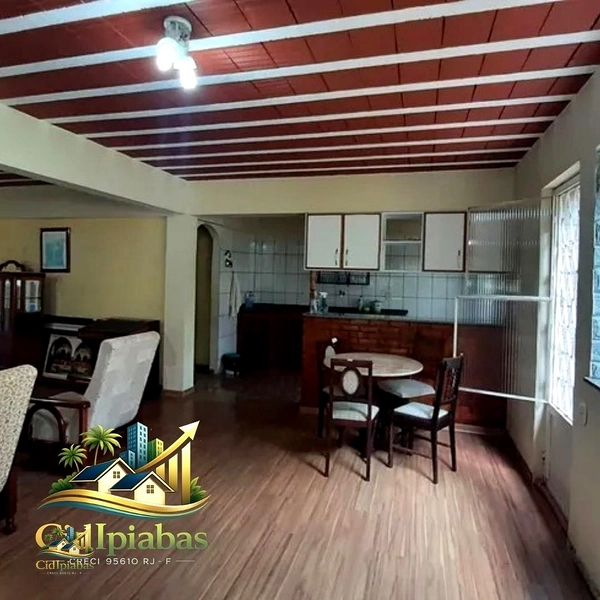 🌱 CASA À VENDA EM IPIABAS – 6 QUARTOS, VARANDA, SALÃO AMPLO E VISTA PARA O VERDE.: 14ª foto da galeria de imagens do imóvel