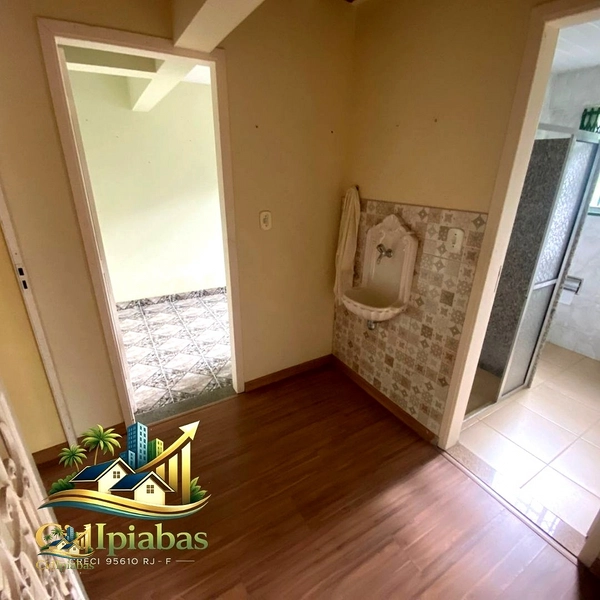 🌱 CASA À VENDA EM IPIABAS – 6 QUARTOS, VARANDA, SALÃO AMPLO E VISTA PARA O VERDE.: 24ª foto da galeria de imagens do imóvel