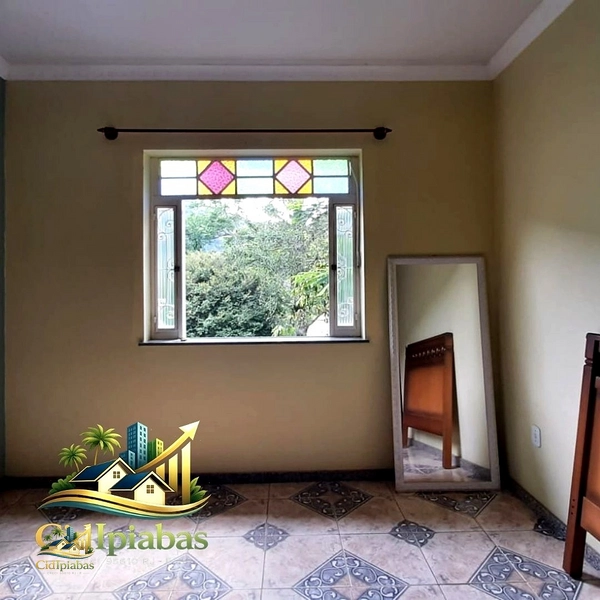 🌱 CASA À VENDA EM IPIABAS – 6 QUARTOS, VARANDA, SALÃO AMPLO E VISTA PARA O VERDE.: 43ª foto da galeria de imagens do imóvel