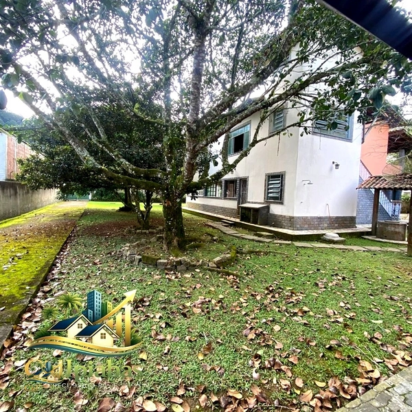 🌱 CASA À VENDA EM IPIABAS – 6 QUARTOS, VARANDA, SALÃO AMPLO E VISTA PARA O VERDE.: 3ª foto da galeria de imagens do imóvel