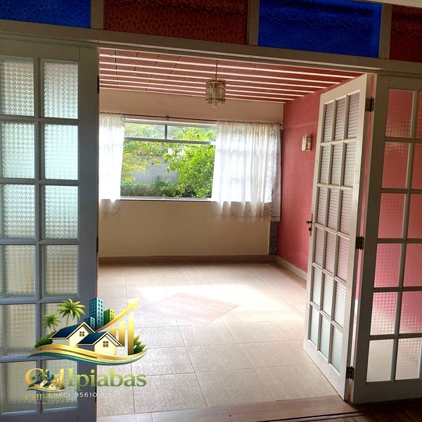 🌱 CASA À VENDA EM IPIABAS – 6 QUARTOS, VARANDA, SALÃO AMPLO E VISTA PARA O VERDE.: 25ª foto da galeria de imagens do imóvel