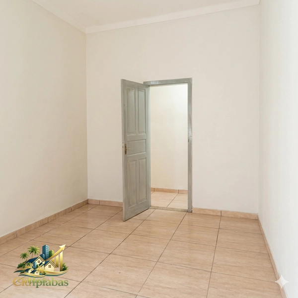 🏡 Casa à Venda com 2 Quartos + Kitnet e Quintal Amplo em Barra do Piraí: 7ª foto da galeria de imagens do imóvel