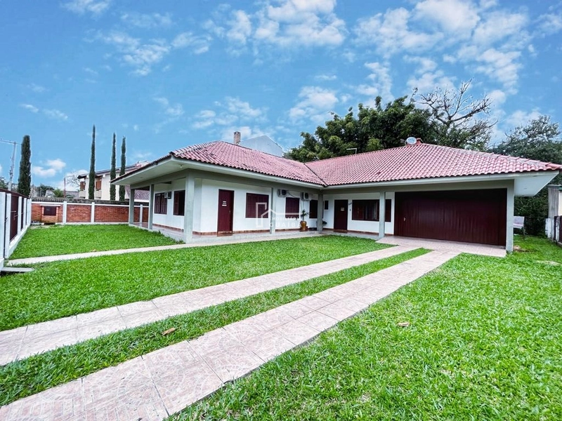 Excelente casa no Centro!: 1ª foto da galeria de imagens do imóvel