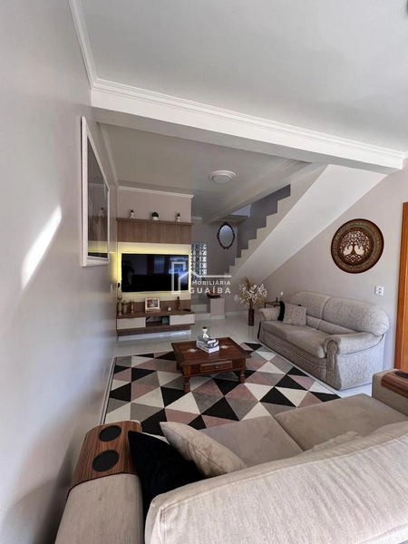 Excelente casa com piscina, 3 quartos. Bem localizada!: 3ª foto da galeria de imagens do imóvel