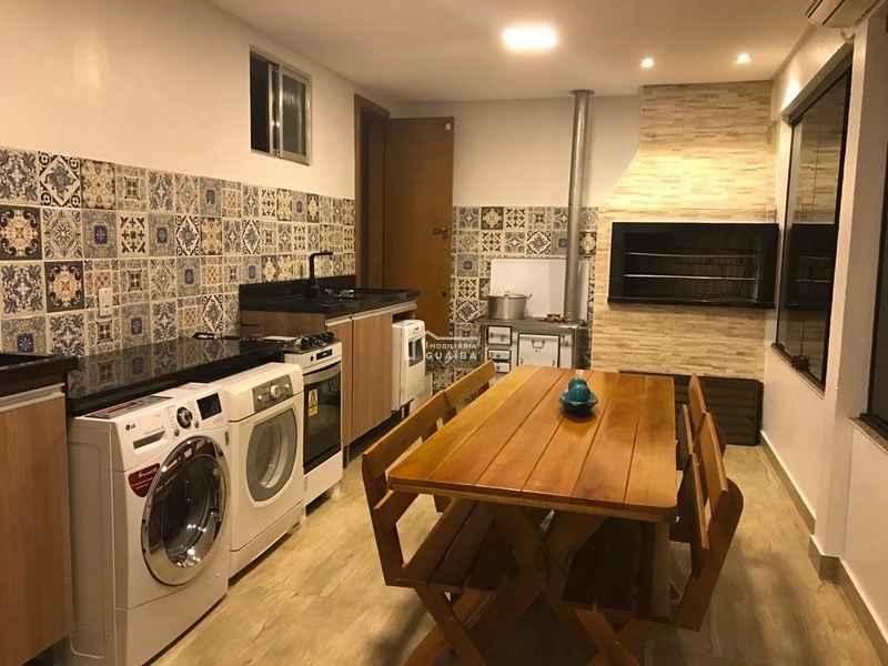 Excelente casa com piscina, 3 quartos. Bem localizada!: 23ª foto da galeria de imagens do imóvel