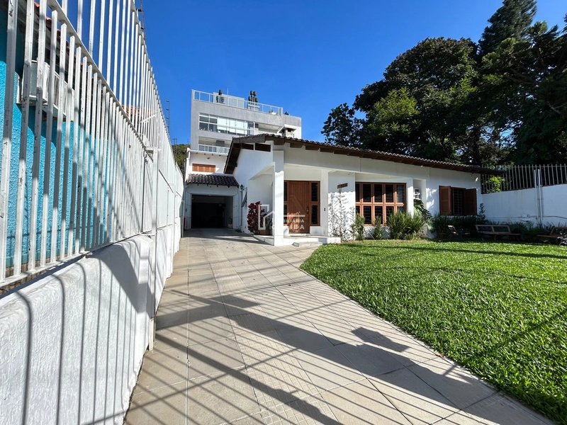 BELÍSSIMA CASA NA ORLA DO GUAÍBA!: 1ª foto da galeria de imagens do imóvel