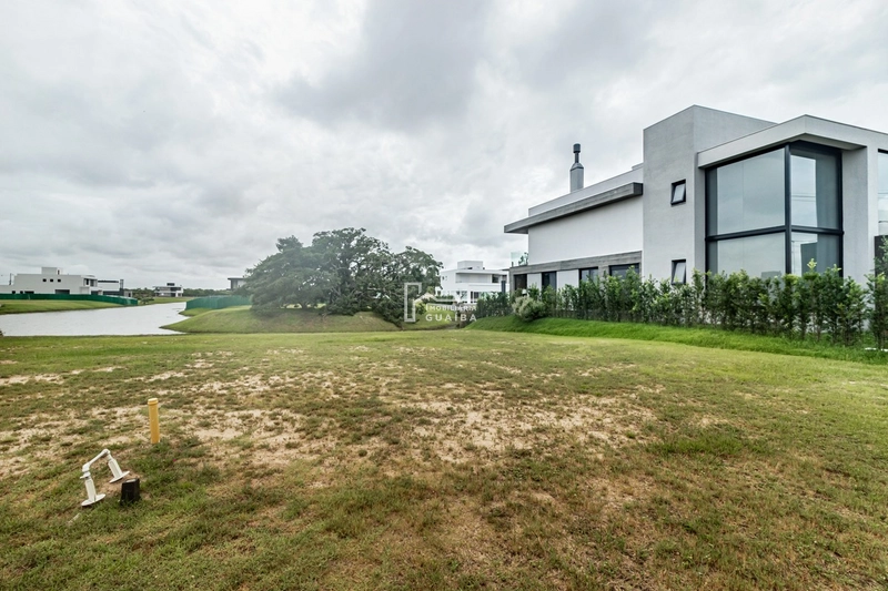 Terreno no condomínio península - Ponta da Figueira: 2ª foto da galeria de imagens do imóvel