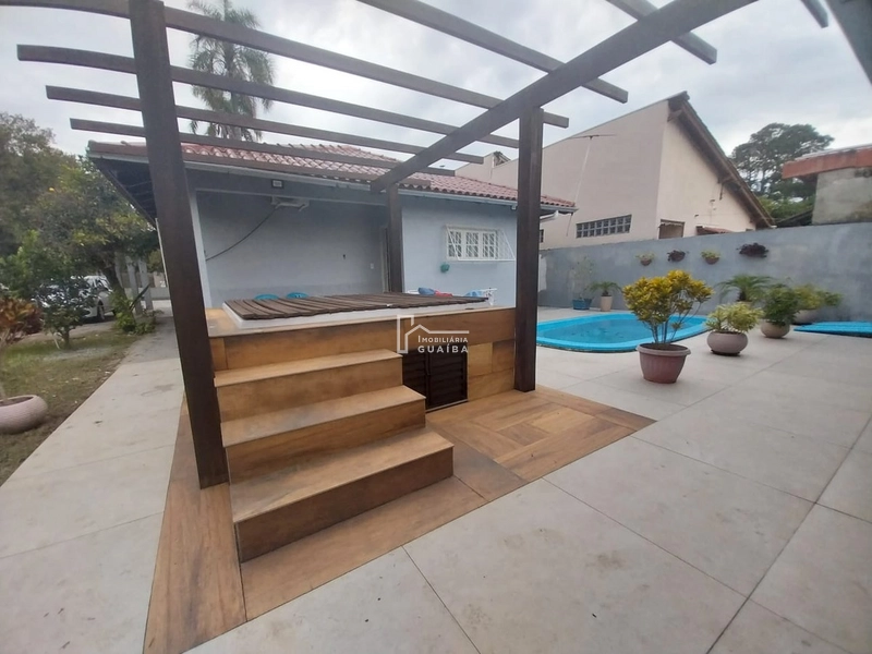 Ampla e confortável casa!: 1ª foto da galeria de imagens do imóvel