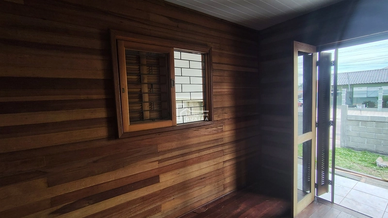 Bela casa de madeira á venda no bairro Jardim dos Lagos -Guaíba -RS: 28ª foto da galeria de imagens do imóvel