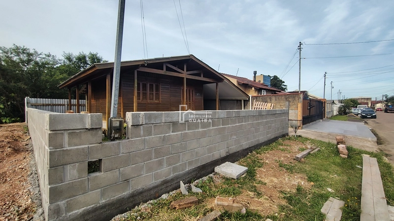 Bela casa de madeira á venda no bairro Jardim dos Lagos -Guaíba -RS: 11ª foto da galeria de imagens do imóvel