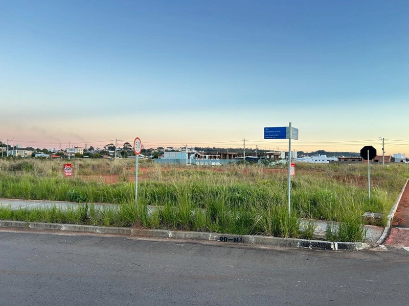 ÓTIMO TERRENO DE ESQUINA!!!: 3ª foto da galeria de imagens do imóvel