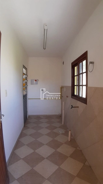 CASA COM  AMPLO PÁTIO - PARQUE 35: 13ª foto da galeria de imagens do imóvel