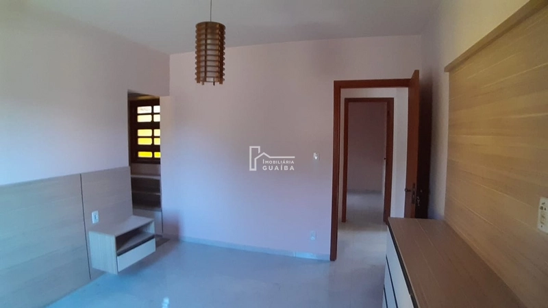 CASA COM  AMPLO PÁTIO - PARQUE 35: 5ª foto da galeria de imagens do imóvel