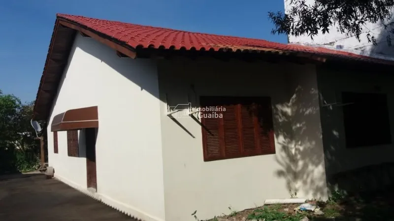 Casa em bairro arborizado: 2ª foto da galeria de imagens do imóvel