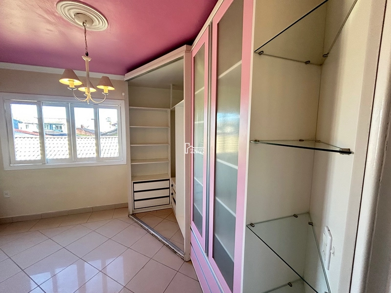 EXCELENTE CASA NO PARQUE 35!: 7ª foto da galeria de imagens do imóvel