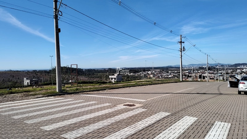 Terreno em local alto: 3ª foto da galeria de imagens do imóvel