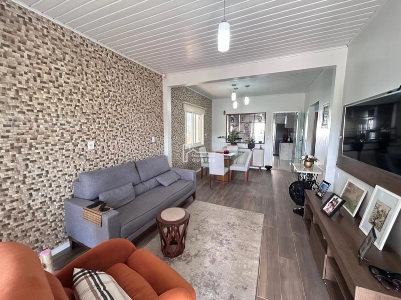 Linda casa com estrutura completa para a sua família!: 3ª foto da galeria de imagens do imóvel