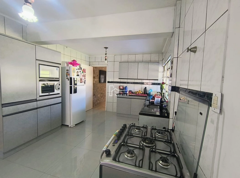 casa com amplo espaço para sua familia: 25ª foto da galeria de imagens do imóvel