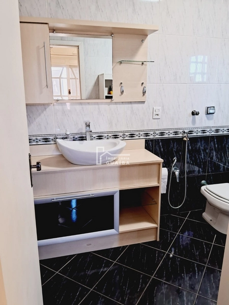 LINDA RESIDÊNCIA COM FINO ACABAMENTO.: 6ª foto da galeria de imagens do imóvel