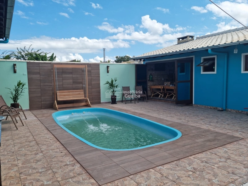 Linda casa em uma das melhores ruas do bairro!: 2ª foto da galeria de imagens do imóvel
