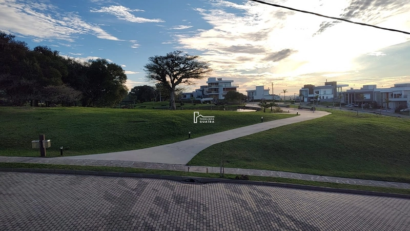 Terreno Com Vista Deslumbrante: 8ª foto da galeria de imagens do imóvel