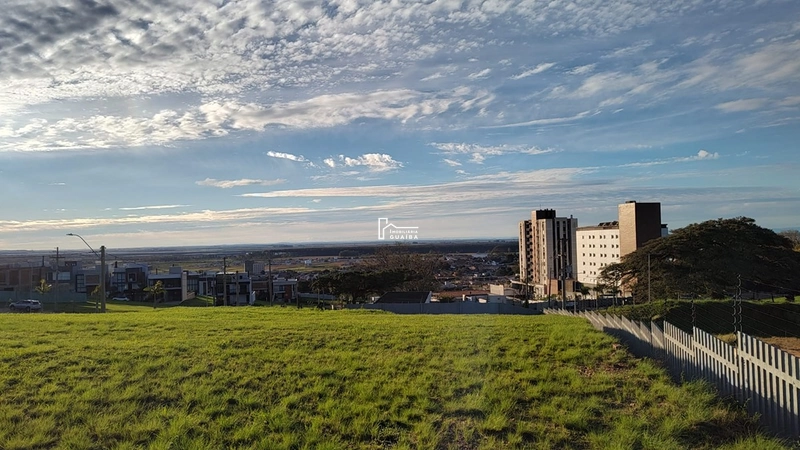 Terreno Com Vista Deslumbrante: 7ª foto da galeria de imagens do imóvel