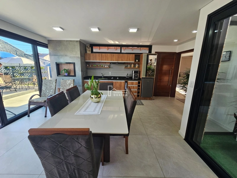 Linda casa com piscina no Engenho: 14ª foto da galeria de imagens do imóvel