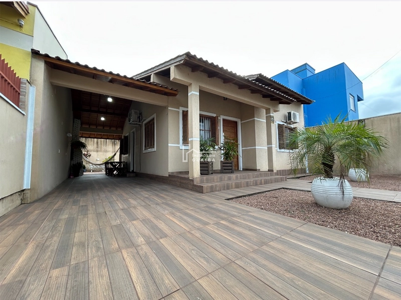 Belíssima Casa com Suíte – Excelente Localização!: 2ª foto da galeria de imagens do imóvel
