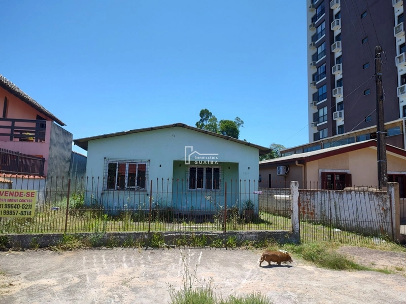 Casa no centro: 2ª foto da galeria de imagens do imóvel