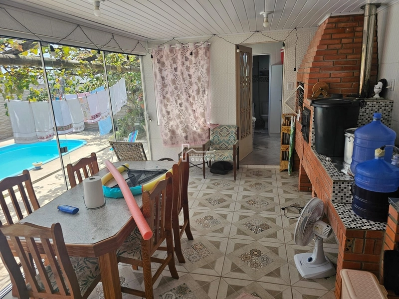 Casa com piscina bairro Colina: 12ª foto da galeria de imagens do imóvel