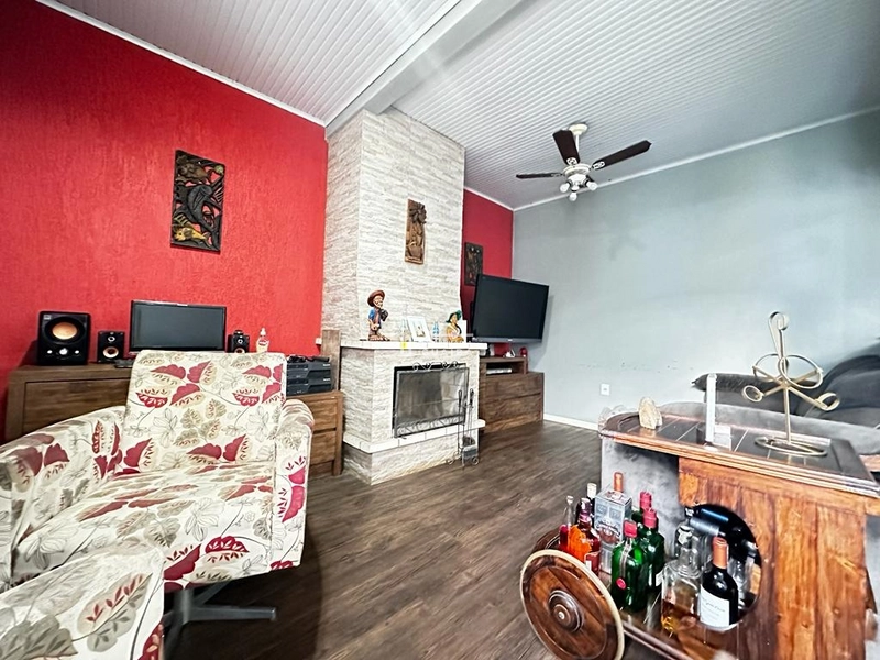 Excelente casa com 3 dormitórios próximo ao Centro!: 2ª foto da galeria de imagens do imóvel