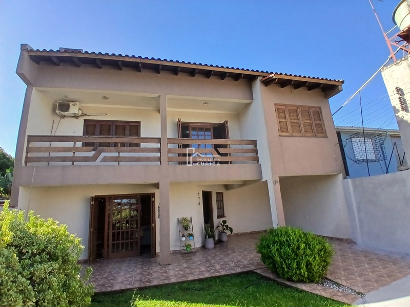 CASA COM 3  DORMITÓRIOS SENDO 2 COM SUÍTE: 1ª foto da galeria de imagens do imóvel