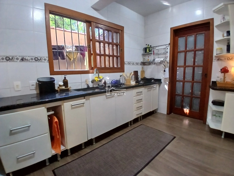 CASA COM 3  DORMITÓRIOS SENDO 2 COM SUÍTE: 4ª foto da galeria de imagens do imóvel