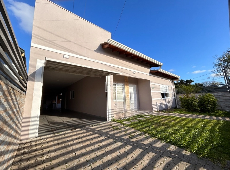 Linda casa próxima ao Centro: 1ª foto da galeria de imagens do imóvel
