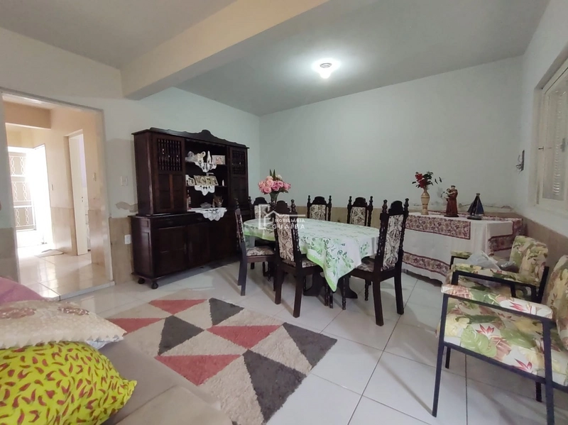 Casa ampla no bairro Colina!: 3ª foto da galeria de imagens do imóvel