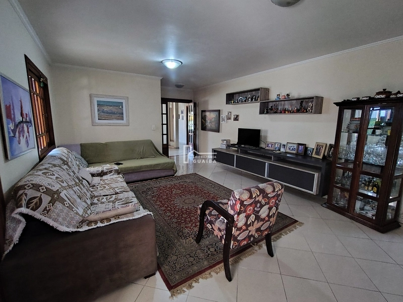 Casa na Colina ,ampla e Aconchegante .: 8ª foto da galeria de imagens do imóvel