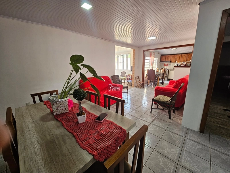 Casa 3 dormitórios: 4ª foto da galeria de imagens do imóvel