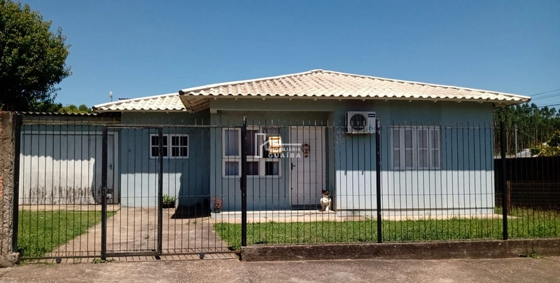Casa de esquina com 3 dormitórios: 1ª foto da galeria de imagens do imóvel