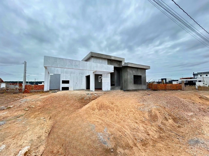 BELISSIMA CASA COM PISCINA: 8ª foto da galeria de imagens do imóvel