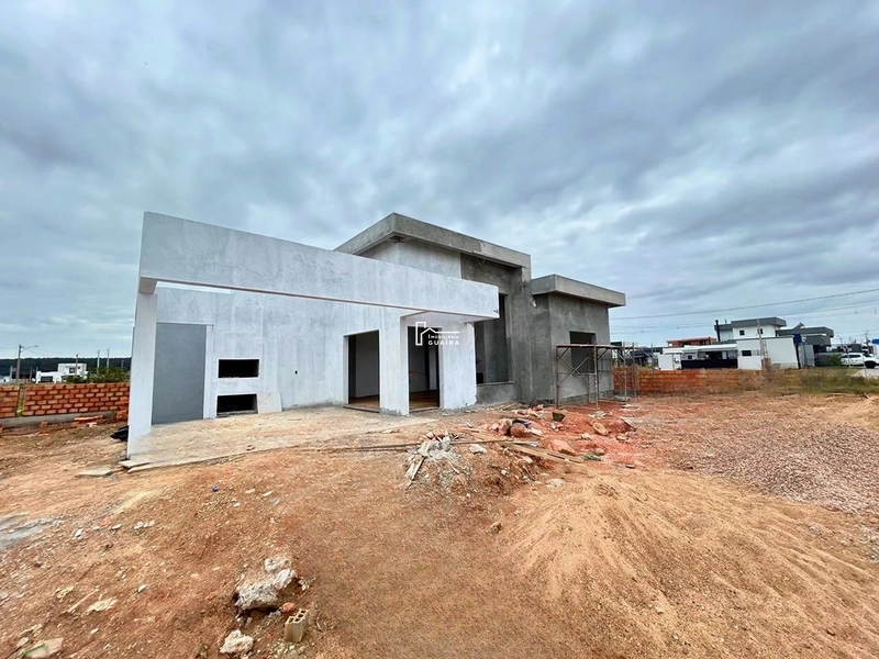 BELISSIMA CASA COM PISCINA: 12ª foto da galeria de imagens do imóvel